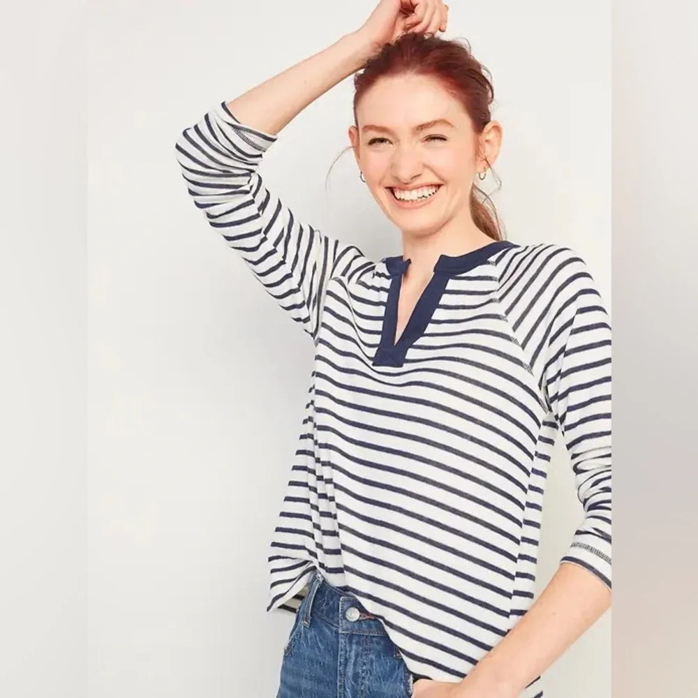Old Navy Loose Split Neck Jersey Knit navy white striped Raglan Sleeve Top XL
